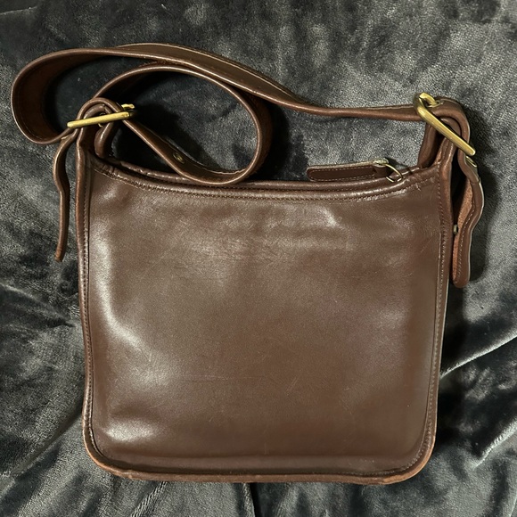 Coach Brown Leather Vintage Legacy Shoulder Crossbody Zip Top Bag Made In USA - Picture 4 of 13